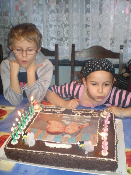 l'annif de cynthia et jason ils ont eu 8 ans